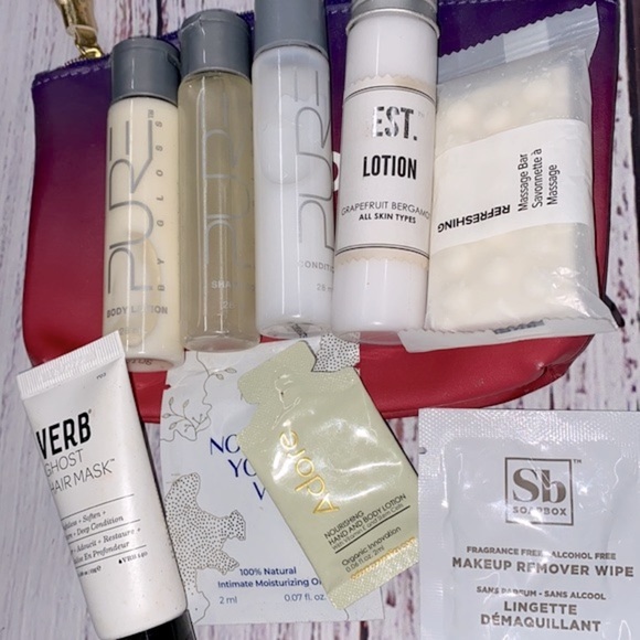 Travel bag with toiletries - Picture 2 of 8